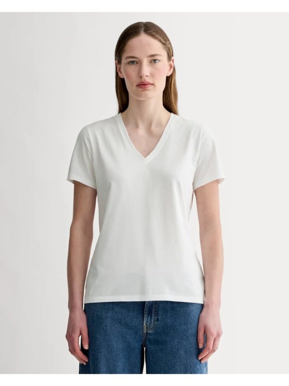 Everlane Slim V-Neck Tee in Essential Cotton White Medium New Tshirt